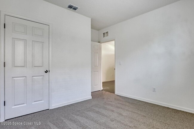 Building Photo - 1422 McFarland Dr