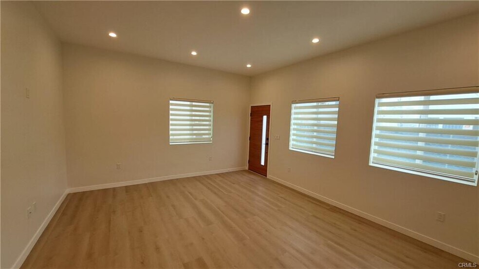 Building Photo - 1658 Del Valle Ave