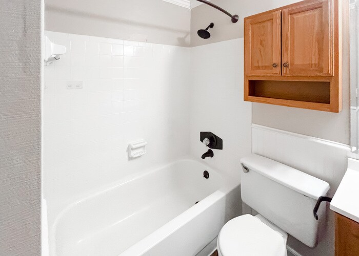 Building Photo - 7600 Pheasant Path Dr