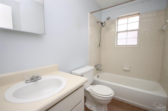 Building Photo - 10120 Guidy Ln