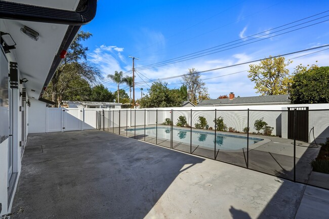 Building Photo - Newly Rebuilt Luxury 3 Bed Home with Pool, Designer Kitchen, Huge Courtyard, Near Topanga Mall