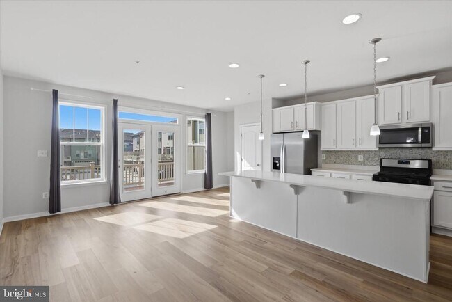 Building Photo - 5818 Imperial Dr