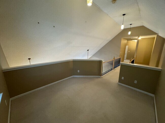 Building Photo - 17115 Grenache Ct