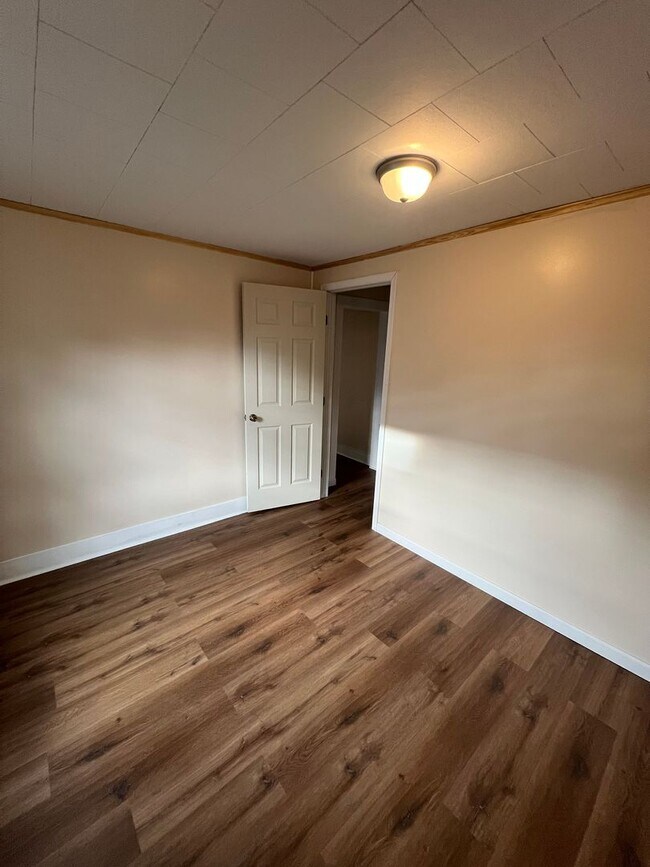 Building Photo - 1742-1744 Wayne Ave