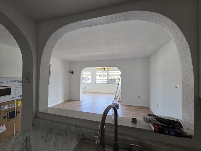 Building Photo - 4812 Jasper Dr
