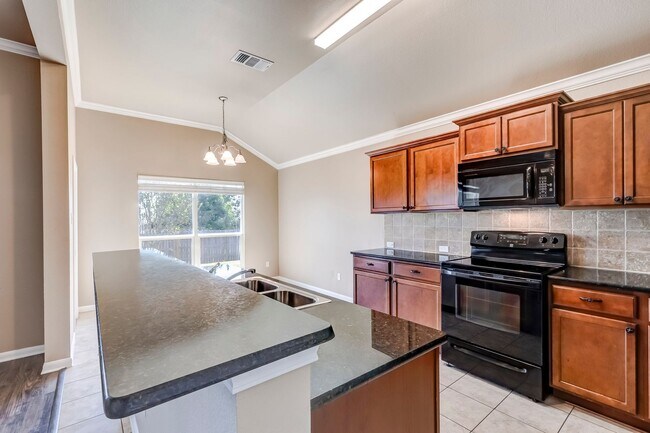 Building Photo - 7431 Amber Meadow Loop