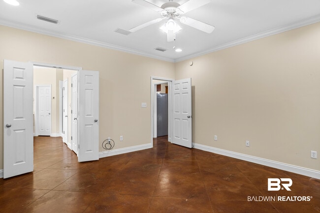 Building Photo - 20720 Northwood St