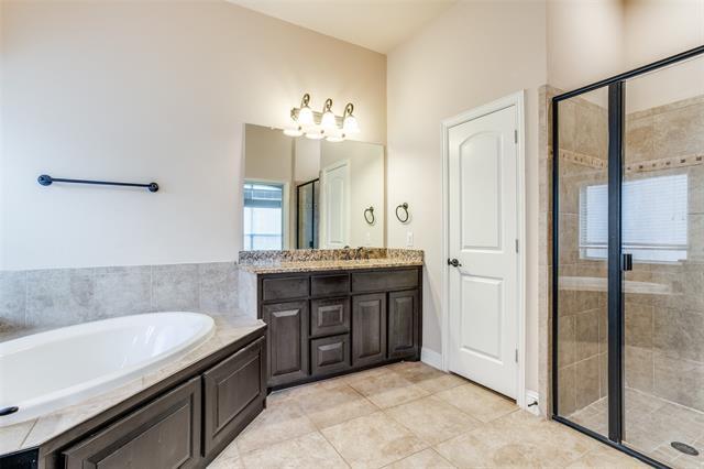 Building Photo - 3303 Robin Trl