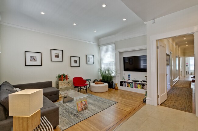 Building Photo - 2130 Mason St