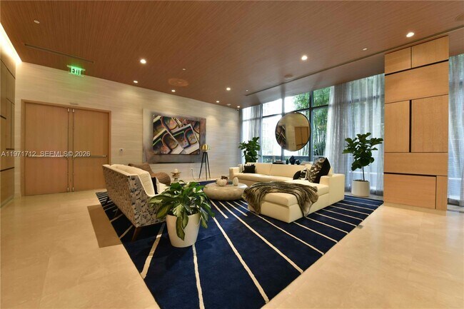 Building Photo - 45 SW 9th St