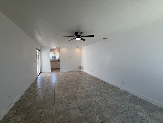 Building Photo - 228 Janan Ct