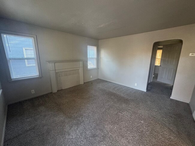 Building Photo - 21505 Bennett St