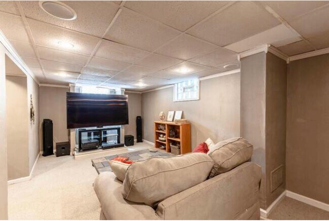 Building Photo - 3771 Grovedale Pl