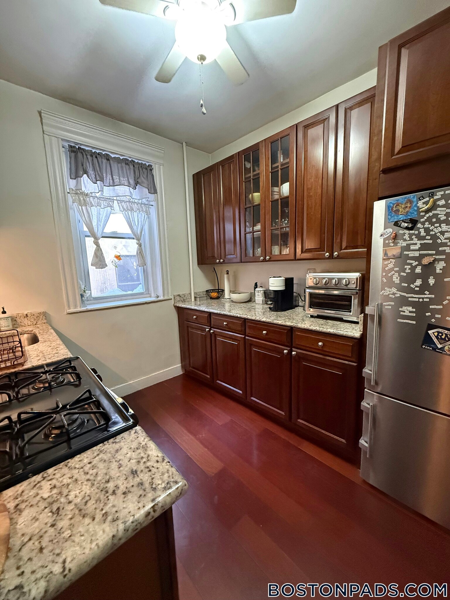 Building Photo - 65 Park Dr