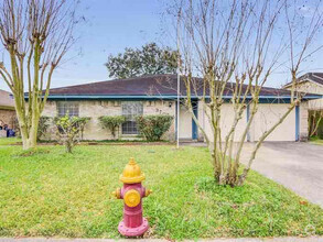 Building Photo - 3705 Downing Cir