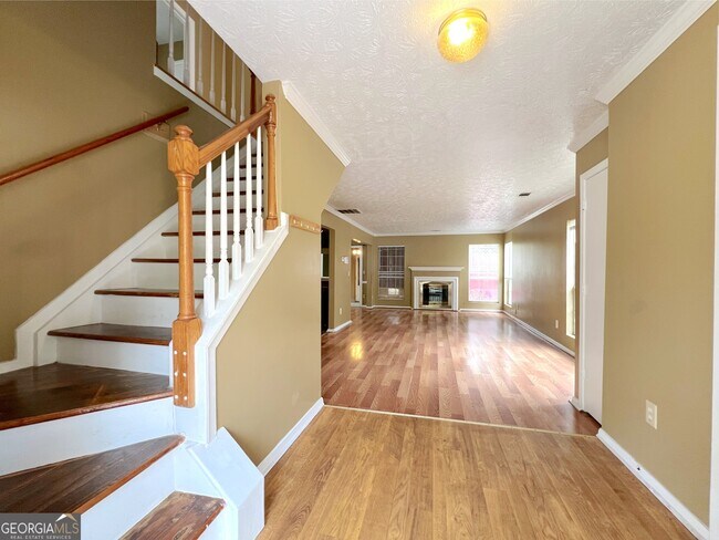 Building Photo - 790 Hampton Hill Ct