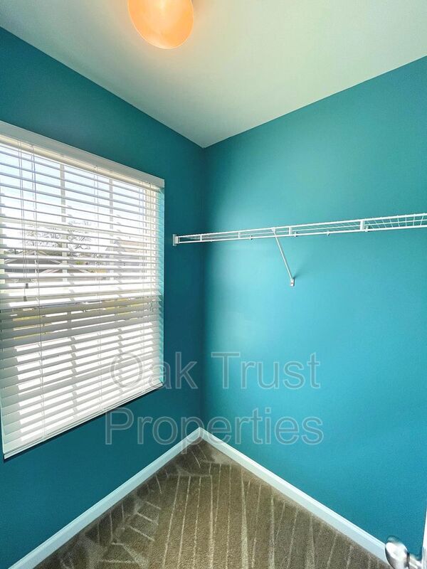 Building Photo - 4830 Hawkins Dr