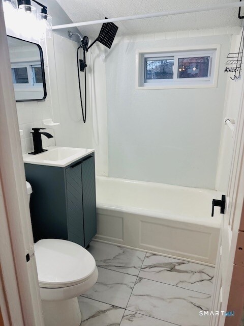 Building Photo - 57 Ridgeview Cir