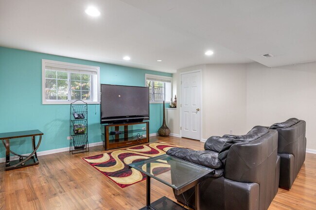 Building Photo - 2566 Rourke Dr