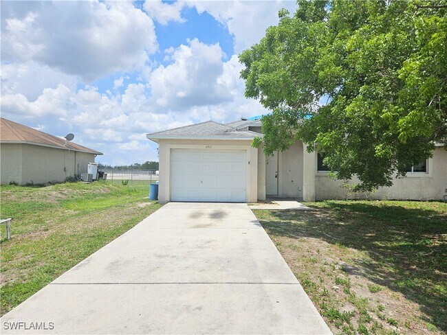 Primary Photo - 2517 Park Rd