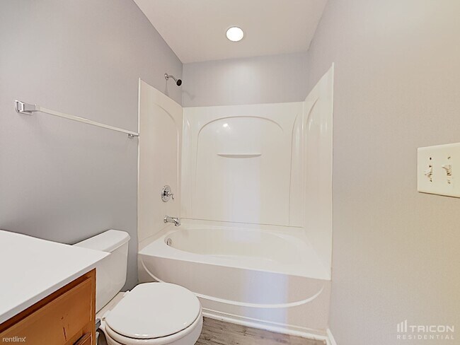 Building Photo - 3038 Deerborne Ct