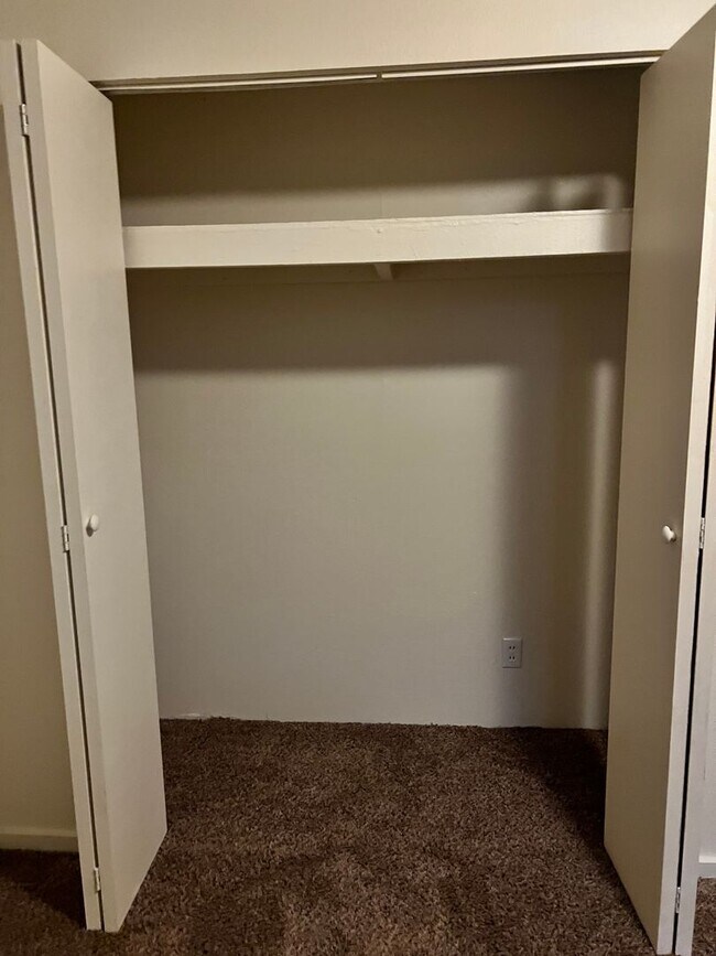 Building Photo - Government Way Triplex