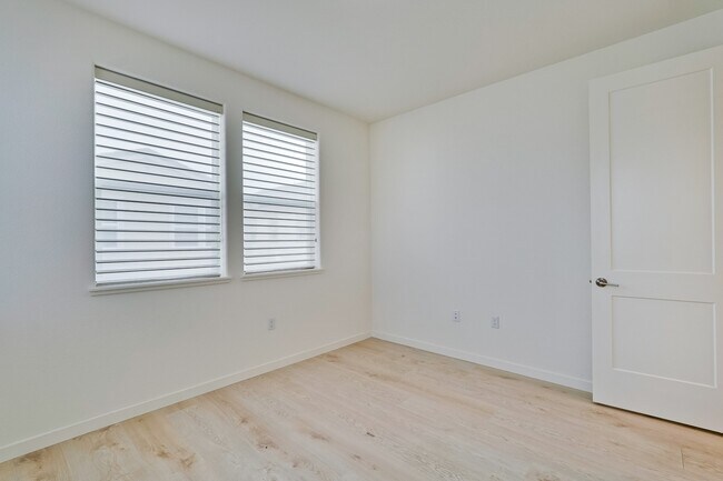 Building Photo - 2248 Solace Loop