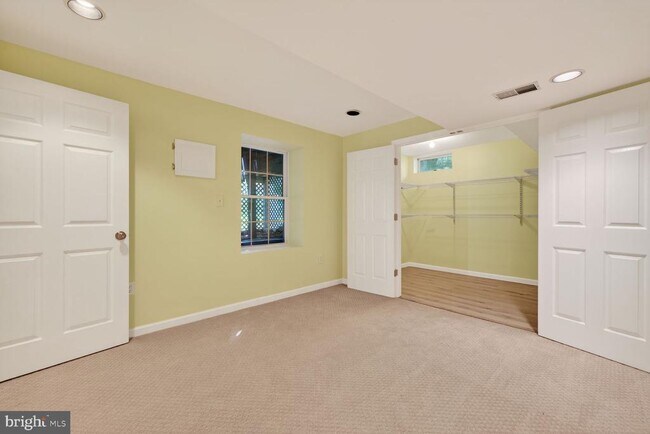 Building Photo - 12320 Pissaro Dr
