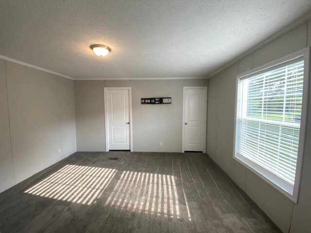 Building Photo - 10 Bradley Ln