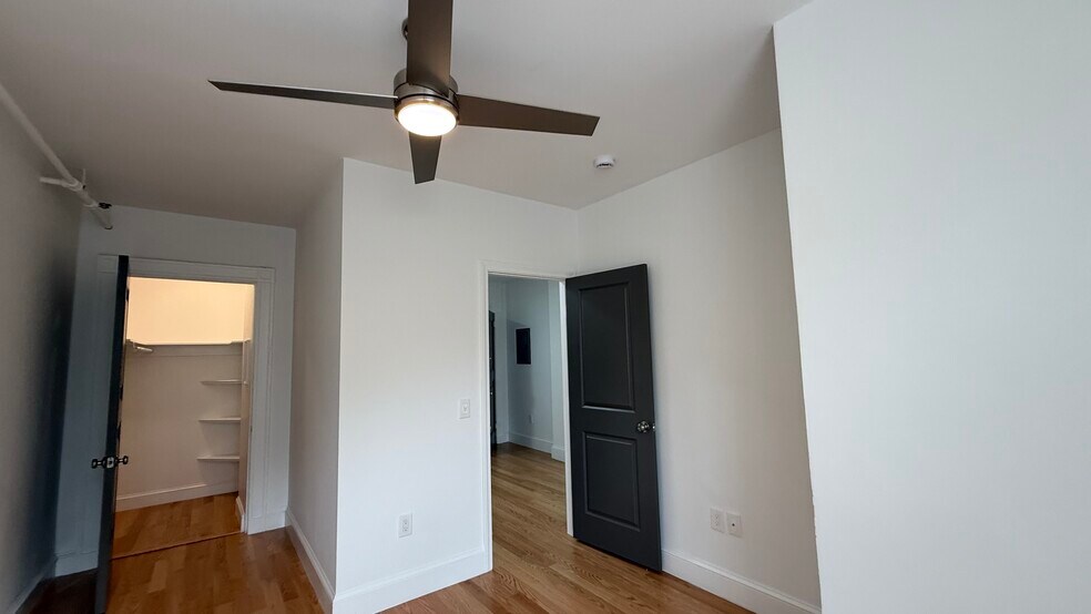 Building Photo - 52 Westland Ave