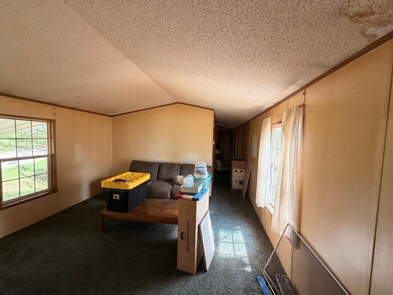 Building Photo - 4671 Old Rte 19