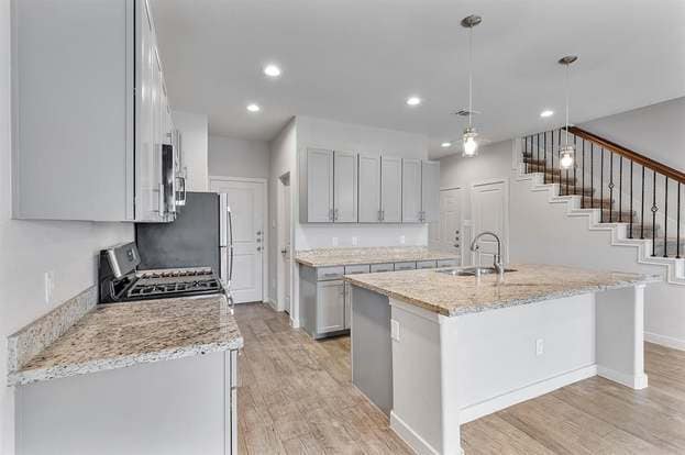 Building Photo - 15010 Eagle feather ct.
