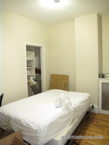 Building Photo - 45 Westland Ave