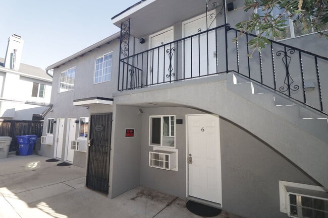 Building Photo - 4239 Swift Ave