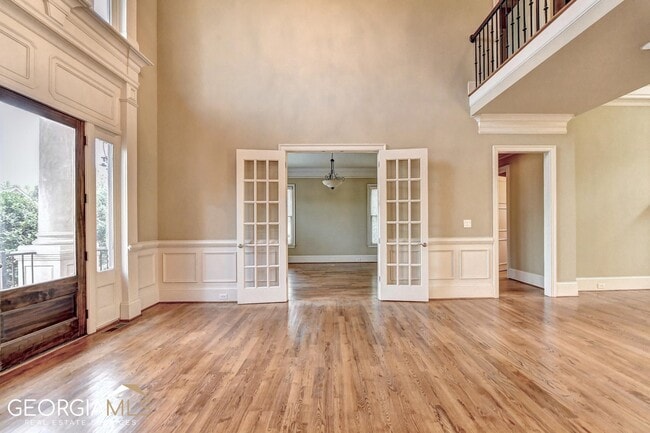 Building Photo - 8920 Doral Dr