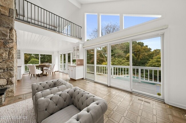 Building Photo - 21 Harkim Rd