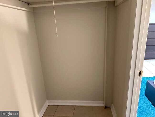 Building Photo - 3626 12th St NE