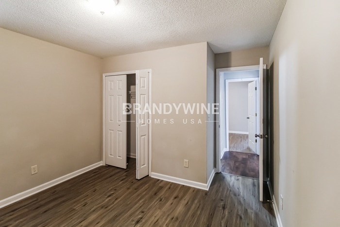 Building Photo - 4976 Truitt Ln