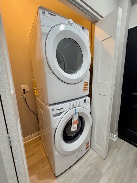 Building Photo - 4344 W Lexington St