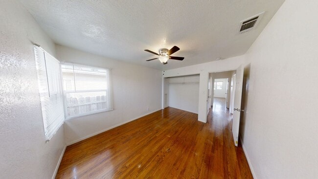 Building Photo - 6BD/3BA, Renovated Backyard!