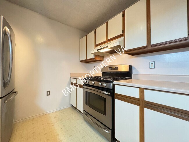 Building Photo - 21026 Timber Ridge Terrace