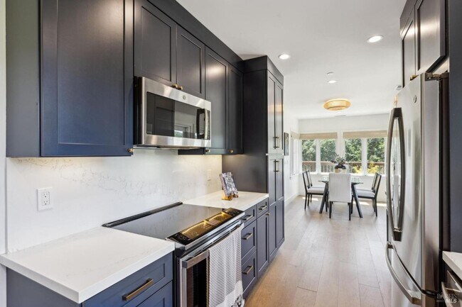 Building Photo - Newly Renovated Ross Four Bedroom & Three Bathroom Home on 1/2 acre with AC and Views