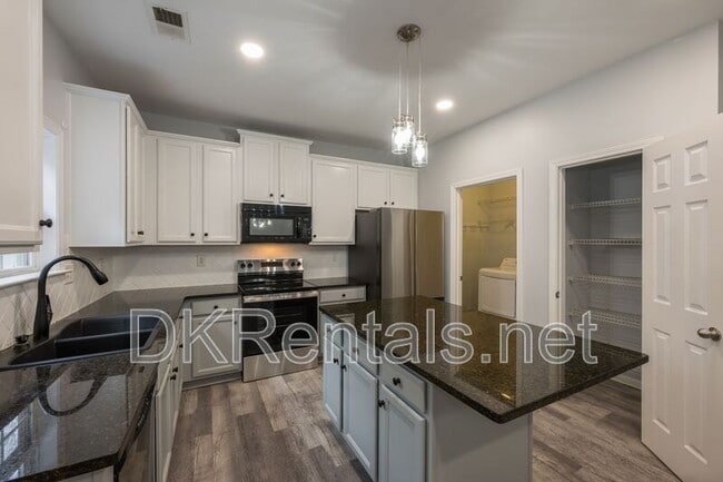 Building Photo - 5192 Centennial Creek View NW