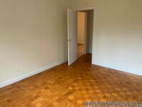 Building Photo - 27 Captain Parker Arms