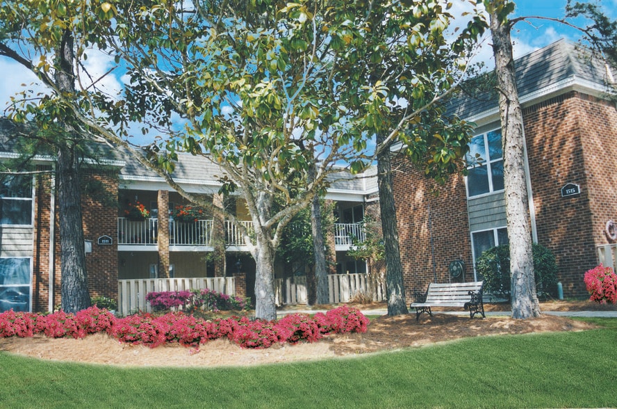 Glenmeade Village Wilmington, NC Apartment Finder