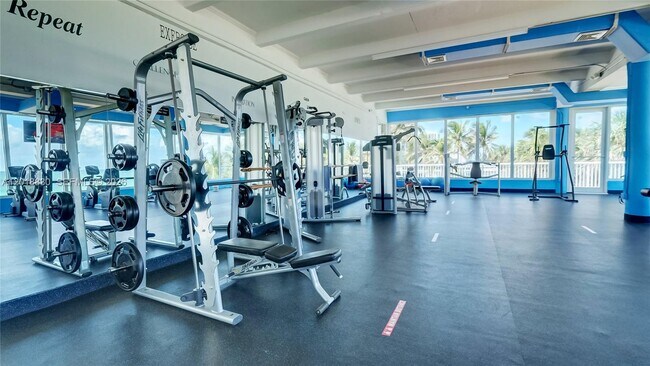 Building Photo - 5401 Collins Ave