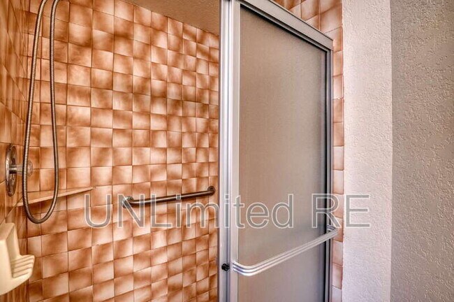Building Photo - 2512 Cisco Dr S