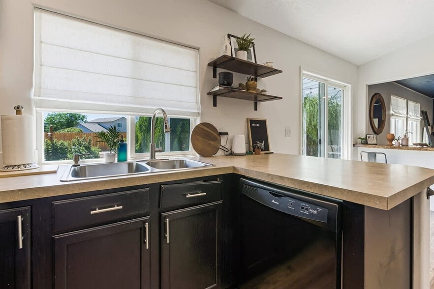 Building Photo - 19701 Cumberland Way