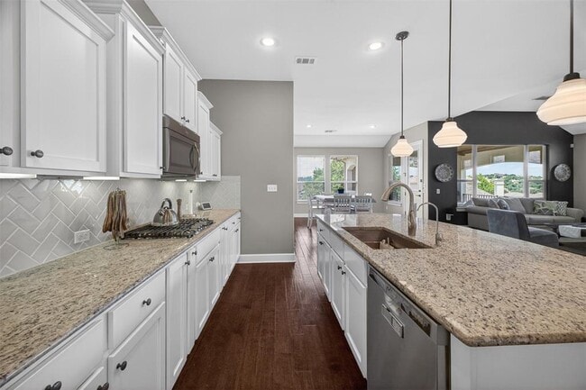 Building Photo - 4017 Benetton Way