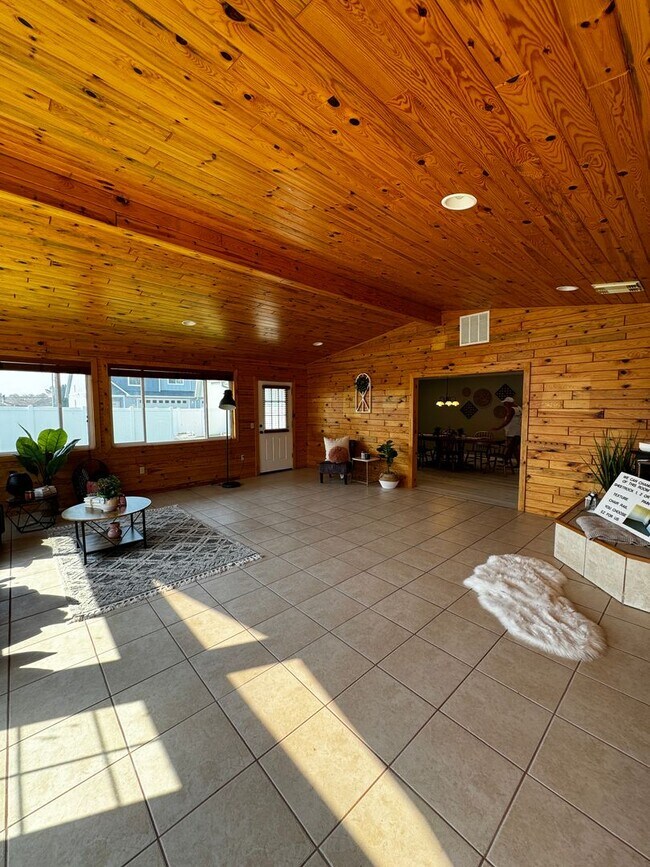 Building Photo - n651 S. 83rd Ave